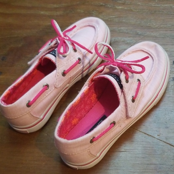 pink sperrys